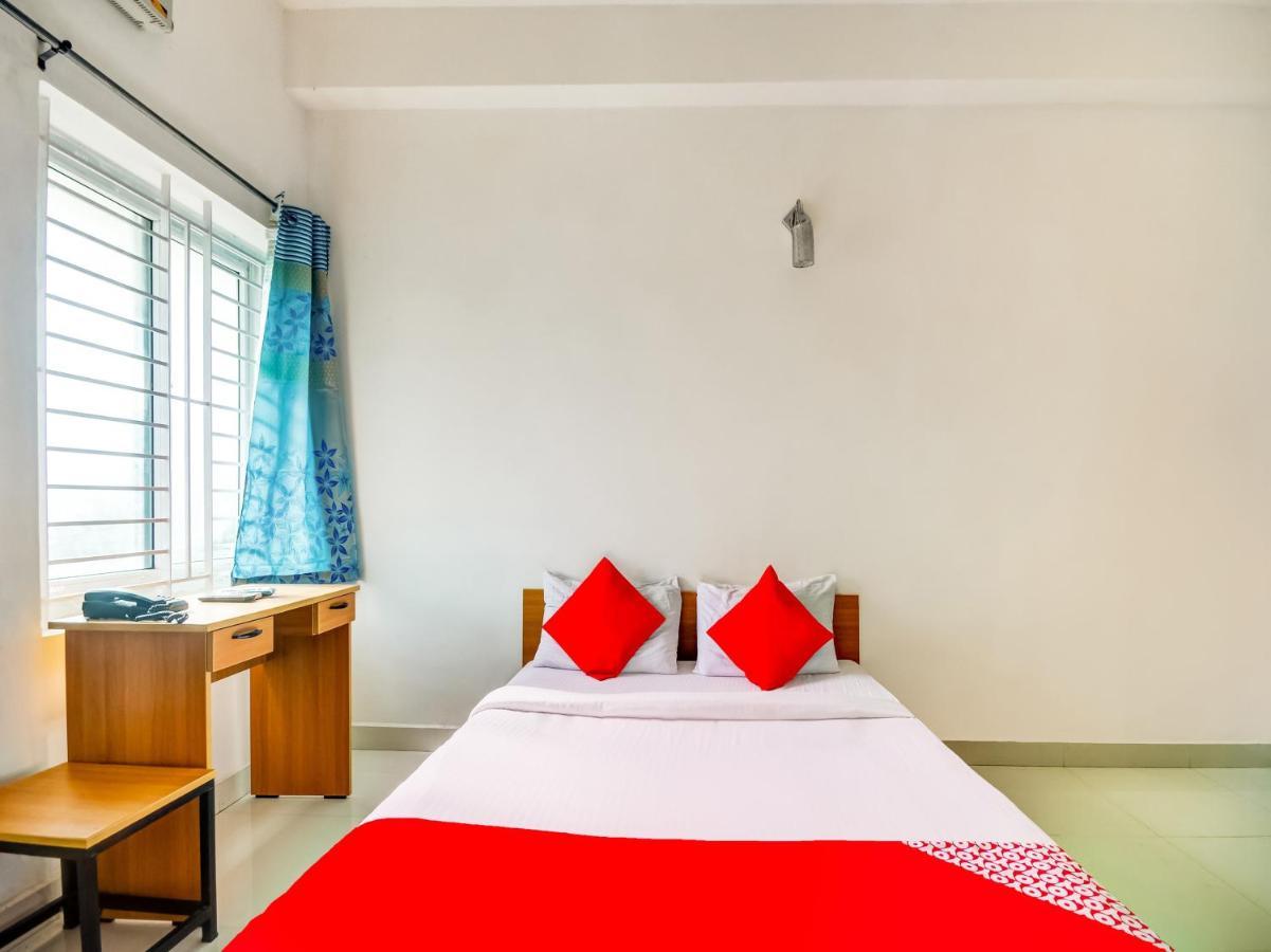 Oyo 75814 Hotel Varna Residency Coimbatore Exterior photo
